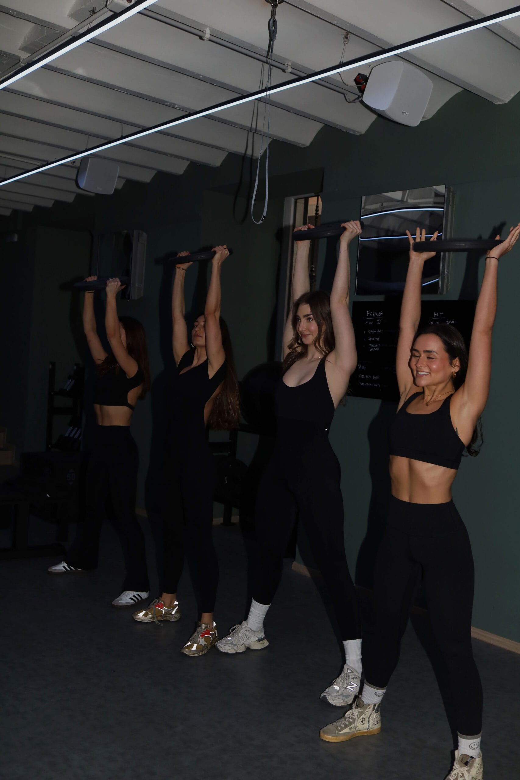 Clases Power Sculpt fuerza y resistencia Madrid — Revive