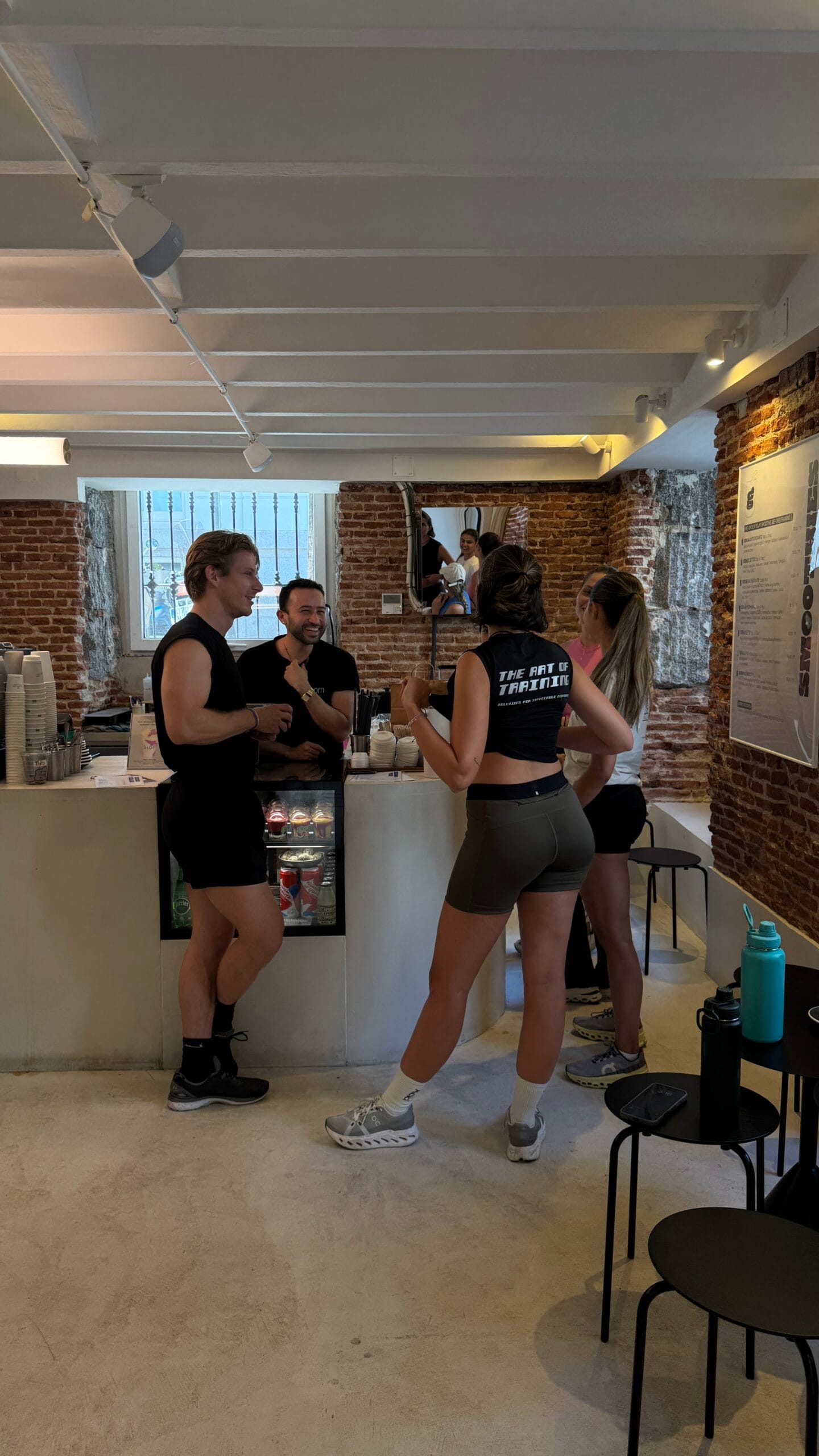 Comunidad Revive coffee bar planes sociales