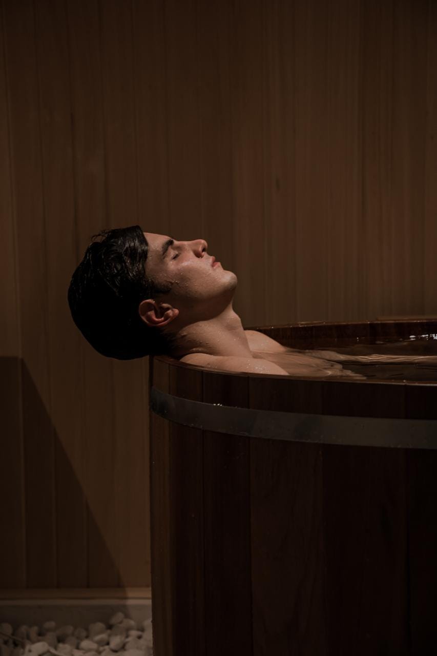 Ice bath Recovery Room Revive